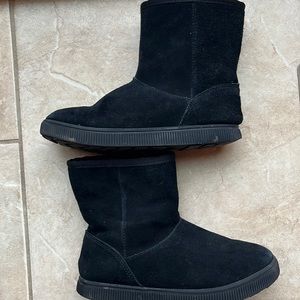 Cat & Jack boots